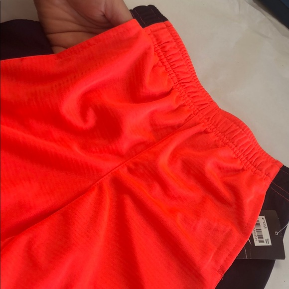 Nike short - Picture 4 of 8